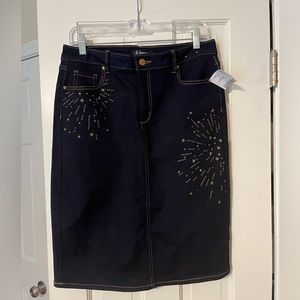 New denim skirt with starburst design size 12